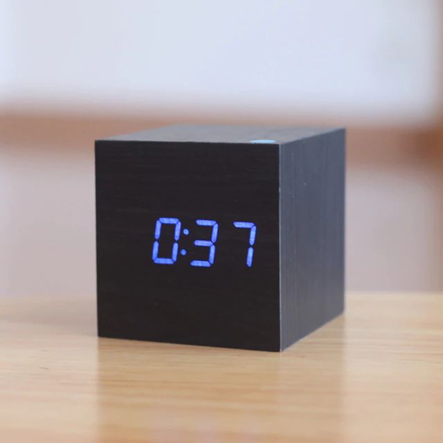 CUBE DIGITAL DESK CLOCK