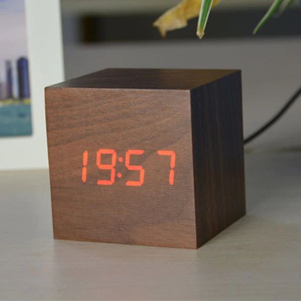 CUBE DIGITAL DESK CLOCK