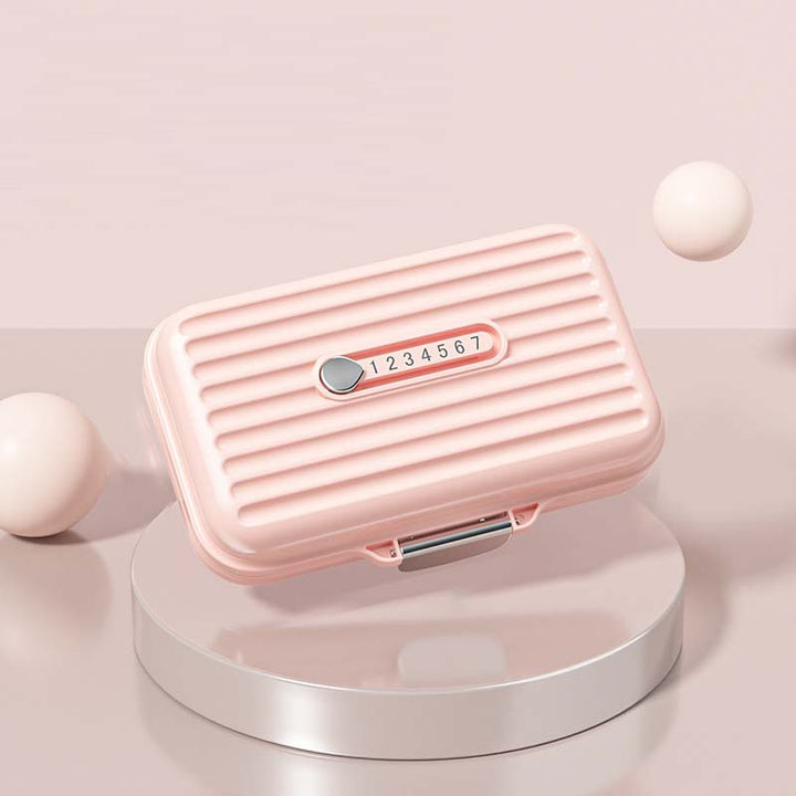 Small portable pillbox