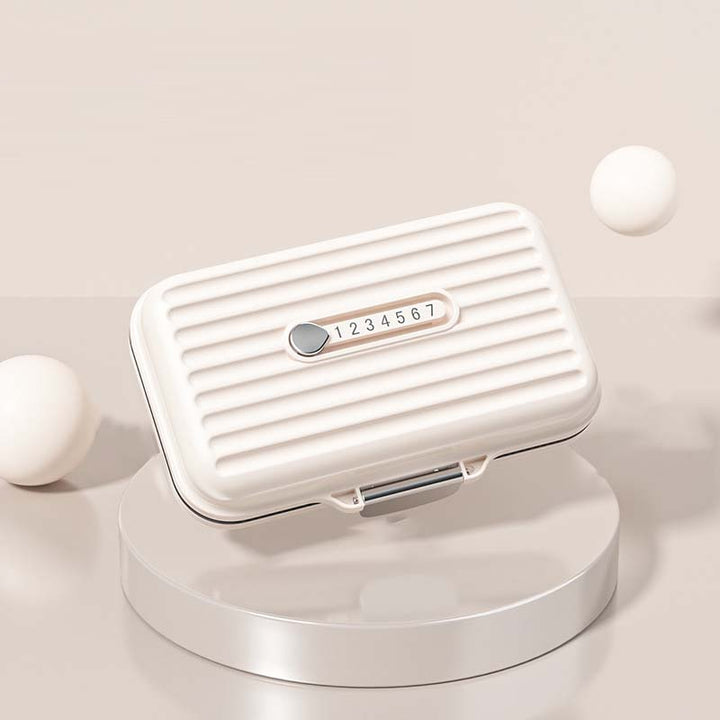 Small portable pillbox