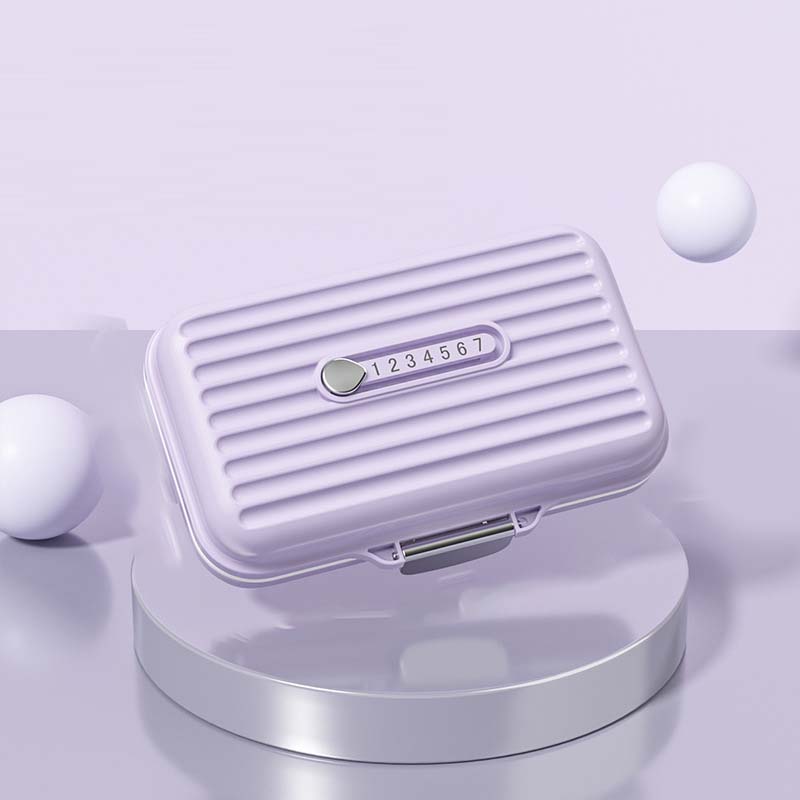 Small portable pillbox