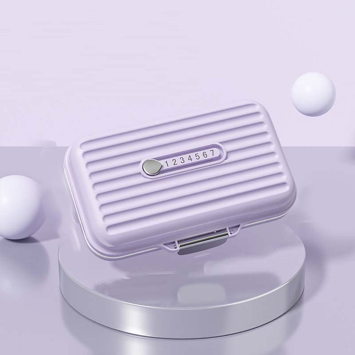 Small portable pillbox