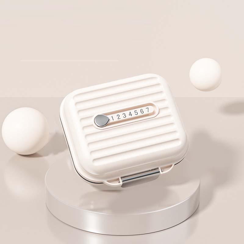 Small portable pillbox