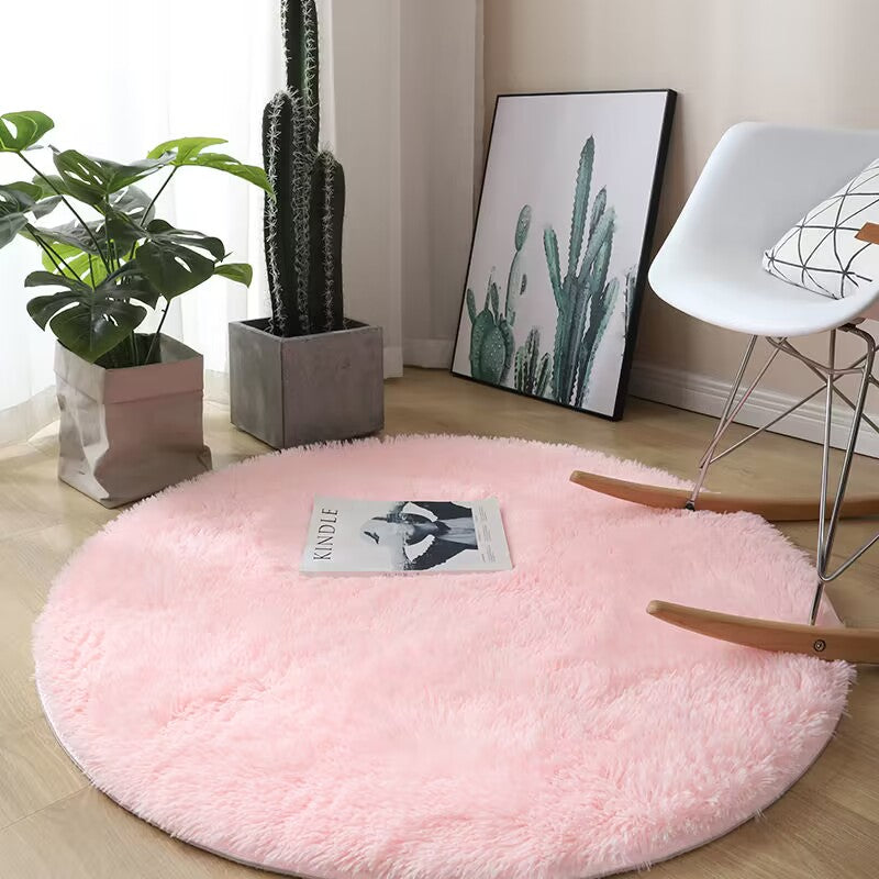 Cozy soft round rug