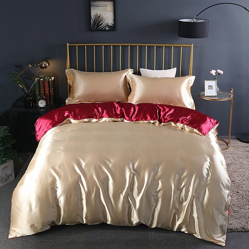 SilkEssence Luxury Bedding Set - Ultimate Comfort &amp; Elegance