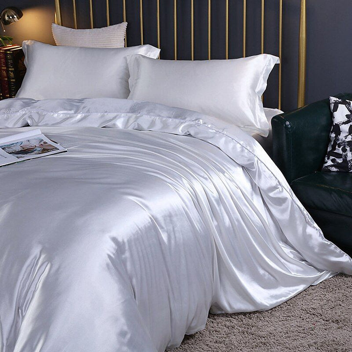 SilkEssence Luxury Bedding Set - Ultimate Comfort &amp; Elegance
