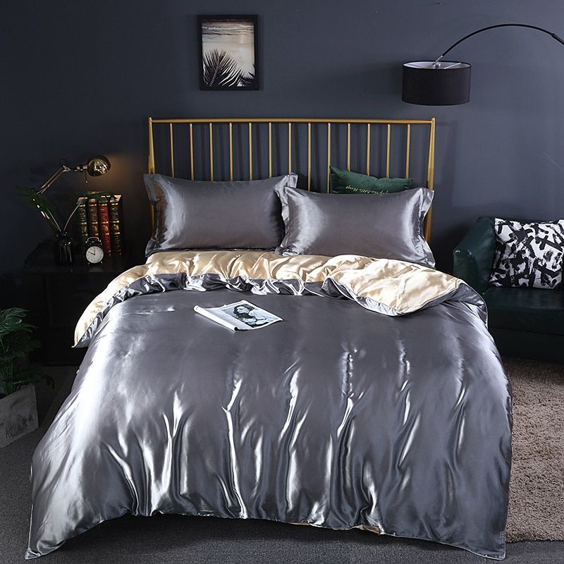 SilkEssence Luxury Bedding Set - Ultimate Comfort &amp; Elegance